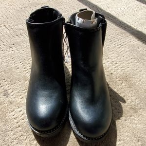 Girls brand new Justice black boots with rhineston
